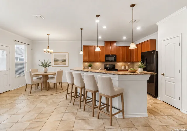 Photo 2 of Single family home for sale at 524 Landmark Fls, Cibolo, TX 78108 | MLS# 2017590 | Listing updated on 2026-09-29