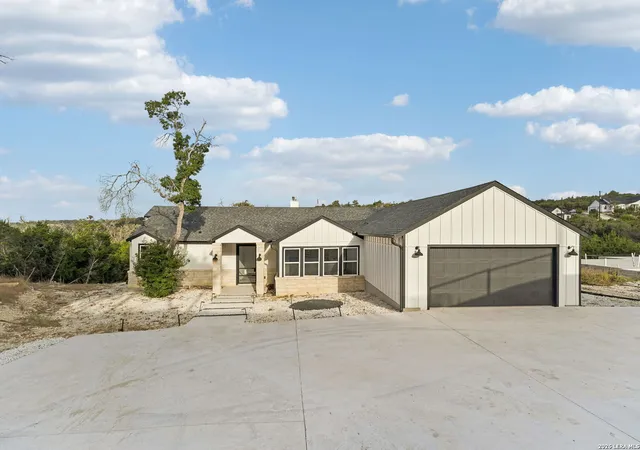 Photo 1 of Single family home for sale at 329 Bluebonnet Breeze, Canyon Lake, TX 78133 | MLS# 2017598 | Listing updated on 2026-10-19