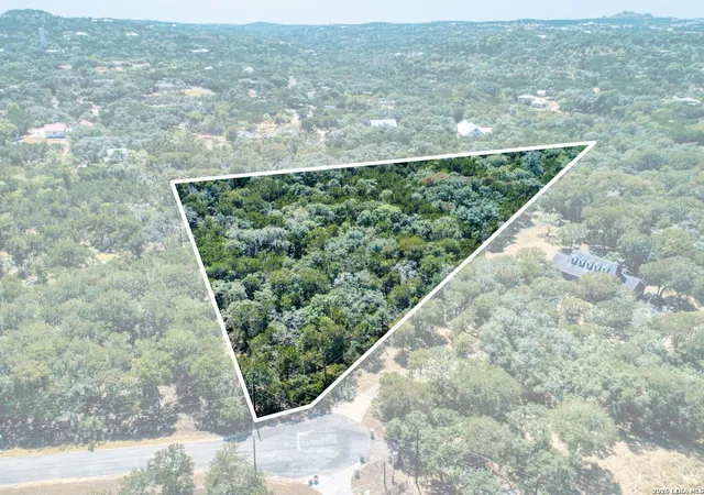 Photo 2 of Land for sale at 24720 Breeze Oak, San Antonio, TX 78255 | MLS# 2017617 | Listing updated on 2026-09-20