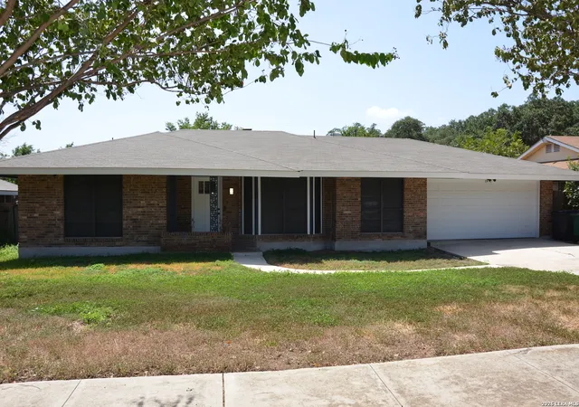 Photo 2 of Sale Pending at 3706 William Penn Dr, San Antonio, TX 78230 | MLS# 2017638 | Listing updated on 2026-09-28