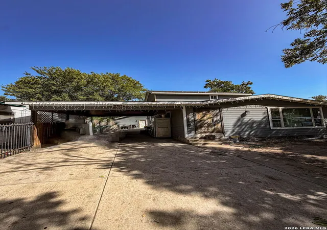 Multi family home for sale at 227 Shrine, San Antonio, TX 78221 | MLS# 2017673