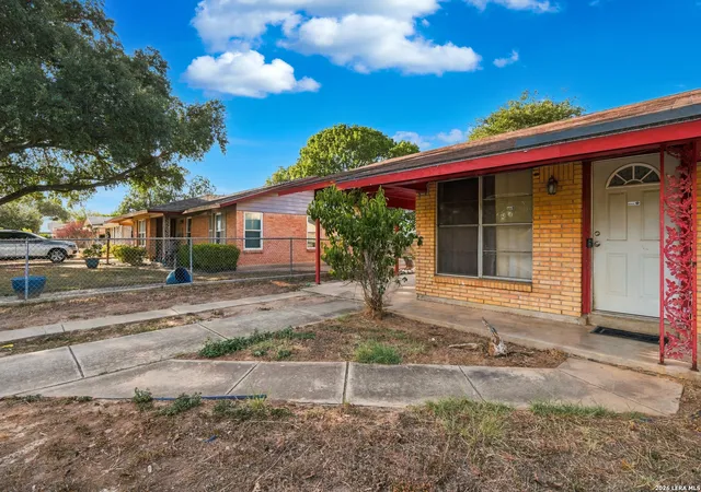 Photo 3 of Single family home for sale at 439 Wimberly Blvd, San Antonio, TX 78221 | MLS# 2017733 | Listing updated on 2026-09-29