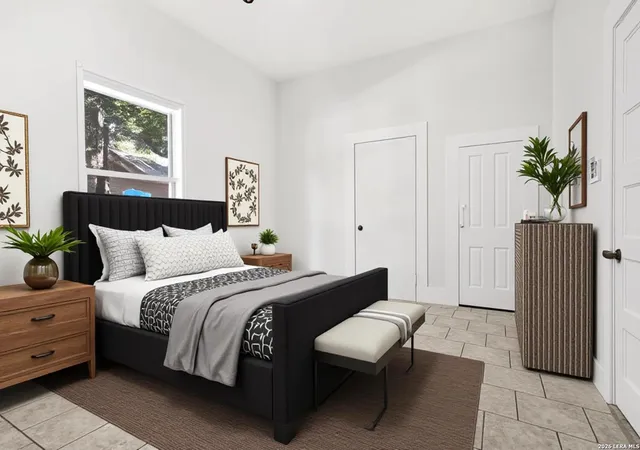 Listing Photo 5 - Condo for sale in building located at 127 Dimmit St, San Antonio, TX 78223