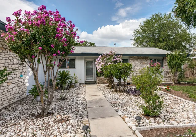 Photo 2 of Single family home for sale at 227 Harrow Dr, San Antonio, TX 78227 | MLS# 2017743 | Listing updated on 2026-10-10