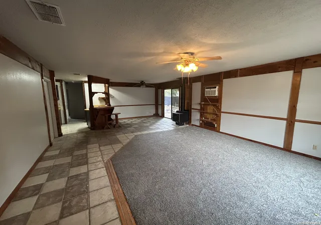 Photo 2 of Single family home for sale at 4726 Swann Ln, San Antonio, TX 78219 | MLS# 2017871 | Listing updated on 2026-09-19