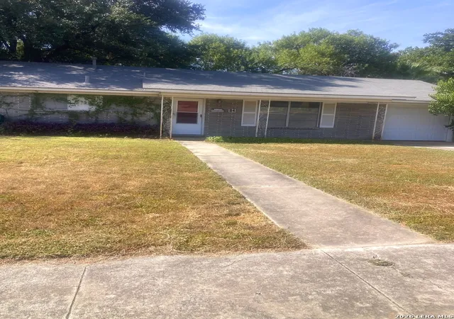 Photo 2 of Single family home for sale at 114 Springwood Ln, San Antonio, TX 78216 | MLS# 2017912 | Listing updated on 2026-09-30