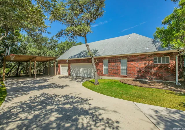 Photo 2 of Single family home for sale at 26013 Mesa Oak Dr, San Antonio, TX 78255 | MLS# 2017921 | Listing updated on 2026-09-30