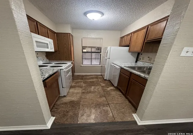 Photo 4 of Condo for sale at 4212 Medical Dr #423, San Antonio, TX 78229 | MLS# 2017929 | Listing updated on 2026-09-30