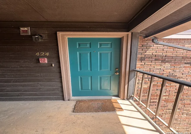 Photo 1 of Condo for sale at 4212 Medical Dr #424, San Antonio, TX 78229 | MLS# 2017930 | Listing updated on 2026-09-30