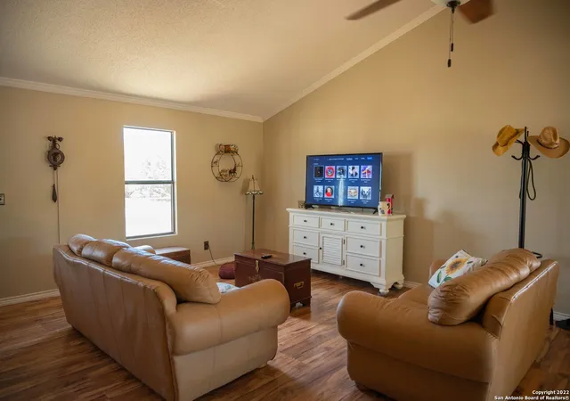 Photo 3 of Single family home for sale at 604 Mountain View Dr, Bandera, TX 78003 | MLS# 2017964 | Listing updated on 2026-10-01