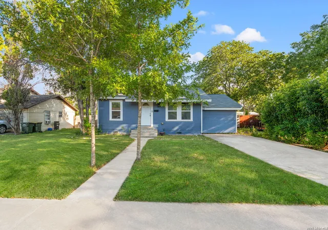Photo 1 of Single family home for sale at 504 Aero Ave, Schertz, TX 78154 | MLS# 2017990 | Listing updated on 2026-10-01