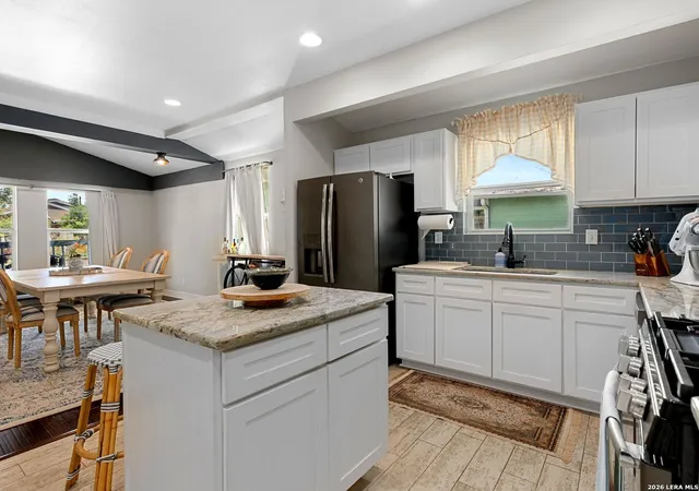 Photo 4 of Single family home for sale at 1122 W Craig Pl, San Antonio, TX 78201 | MLS# 2018070 | Listing updated on 2026-09-21