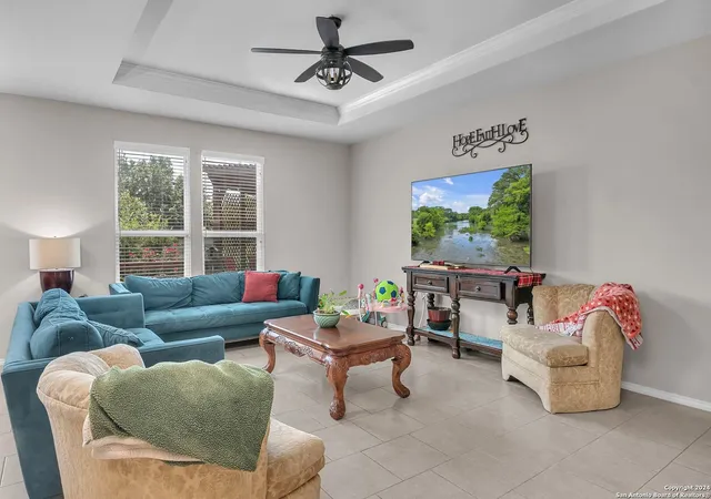 Photo 4 of Single family home for sale at 150 Hidden Knl, Selma, TX 78154 | MLS# 2018132 | Listing updated on 2026-10-02