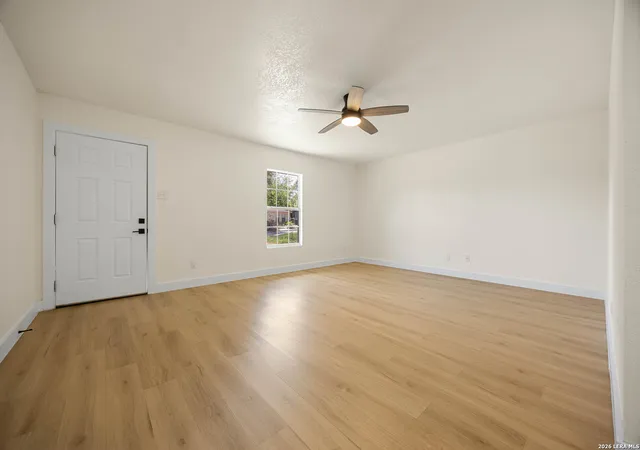 Photo 4 of Single family home for sale at 135 Trudell Dr, San Antonio, TX 78213 | MLS# 2018141 | Listing updated on 2026-10-02