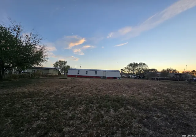 Photo 4 of Single family home for sale at 615 Moss Point, Poth, TX 78147 | MLS# 2018161 | Listing updated on 2026-09-21