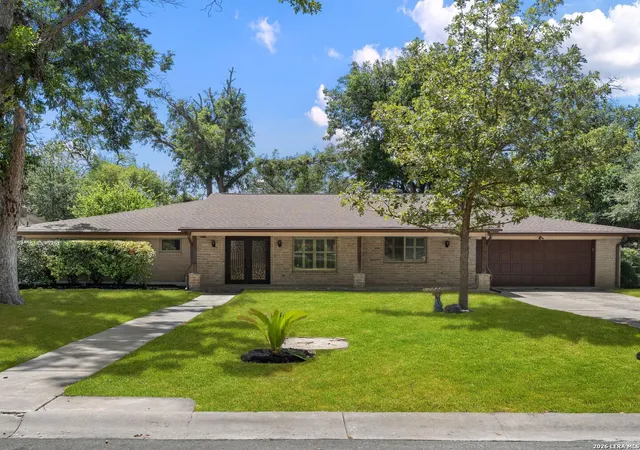 Photo 2 of Single family home for sale at 102 Riviera Dr, San Antonio, TX 78213 | MLS# 2018183 | Listing updated on 2026-09-30