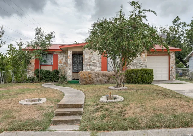 Single family home for sale at 1902 Calais, San Antonio, TX 78224 | MLS# 2018189