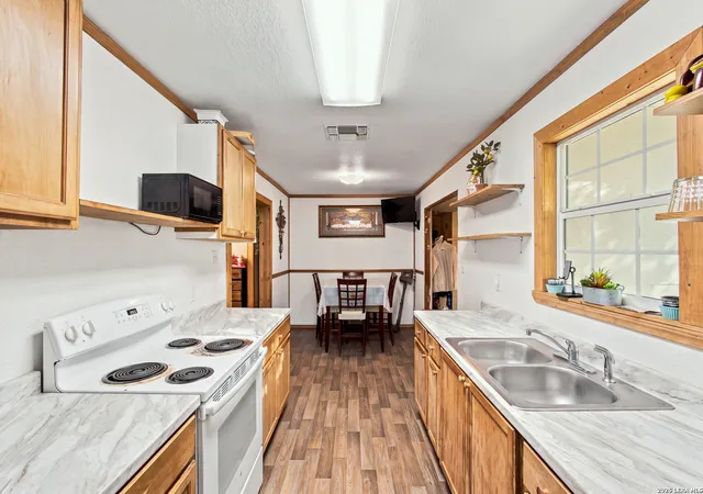 Photo 3 of Single family home for sale at 13073 Fm 775, La Vernia, TX 78121 | MLS# 2018203 | Listing updated on 2026-09-21