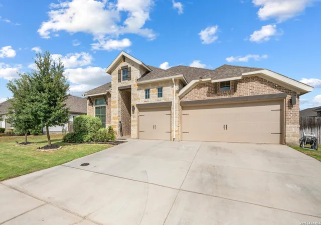 Photo 2 of Single family home for sale at 3125 Crk Ridge St, Seguin, TX 78155 | MLS# 2018208 | Listing updated on 2026-10-02