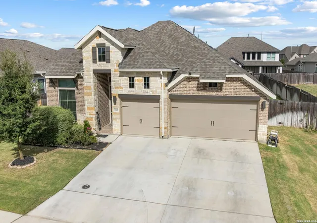 Photo 3 of Single family home for sale at 3125 Crk Ridge St, Seguin, TX 78155 | MLS# 2018208 | Listing updated on 2026-10-02