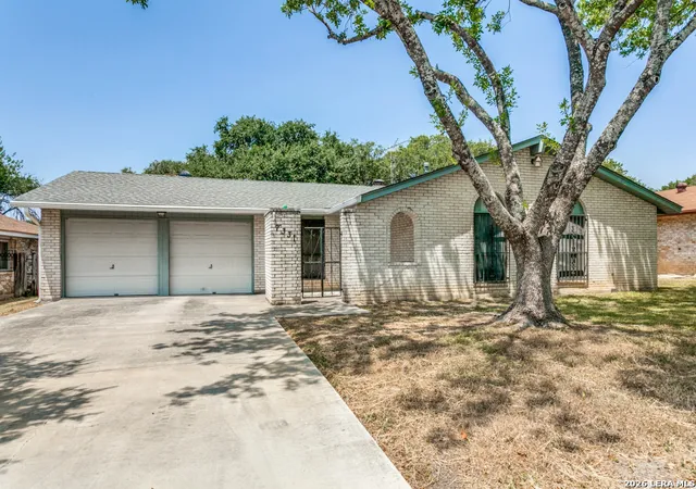 Photo 2 of Single family home for sale at 7331 Crownpiece, San Antonio, TX 78240 | MLS# 2018252 | Listing updated on 2026-09-21