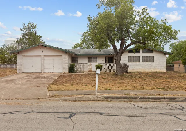Single family home for sale at 247 Cayo Blvd, San Antonio, TX 78224 | MLS# 2018253