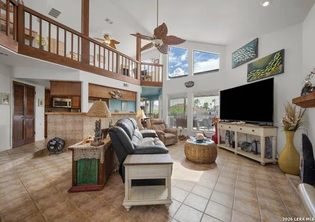 Photo 3 of Single family home for sale at 135 Sea View Dr, Aransas Pass, TX 78336 | MLS# 2018259 | Listing updated on 2026-09-21