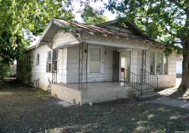 Single family home for sale at 202 Preston, San Antonio, TX 78210 | MLS# 2018267