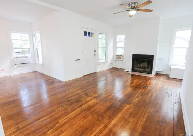 Photo 3 of Single family home for sale at 1418 W Lullwood Ave, San Antonio, TX 78201 | MLS# 2018268 | Listing updated on 2026-09-22