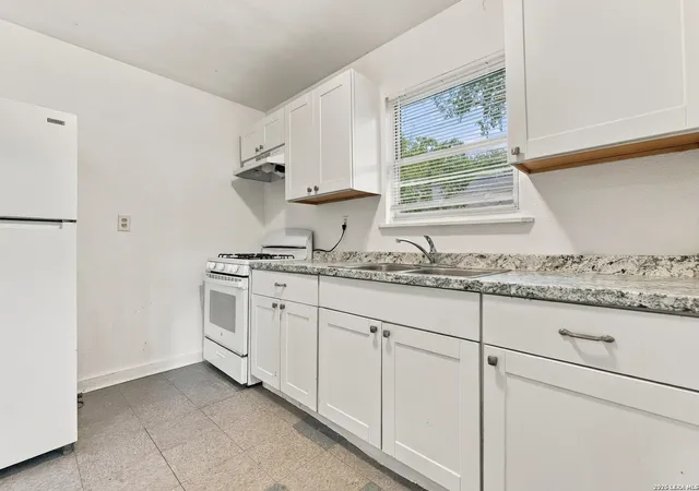Photo 4 of Single family home for sale at 6542 Tahoka St, San Antonio, TX 78227 | MLS# 2018318 | Listing updated on 2026-09-22