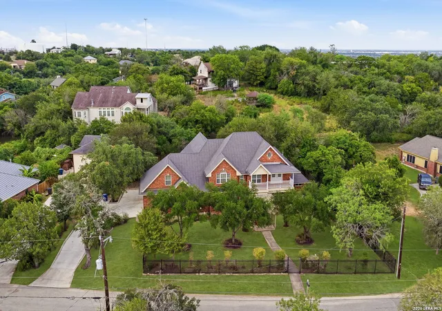 Photo 2 of Single family home for sale at 6519 Kings Crown W, San Antonio, TX 78233 | MLS# 2018327 | Listing updated on 2026-09-22