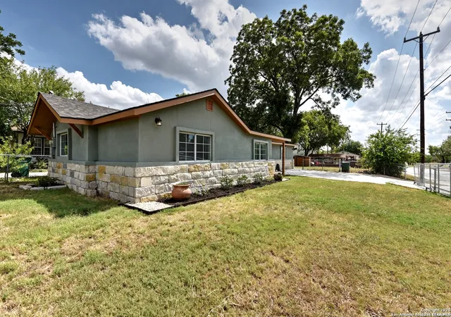 Photo 2 of Single family home for sale at 363 W Ansley Blvd, San Antonio, TX 78221 | MLS# 2018379 | Listing updated on 2026-09-22