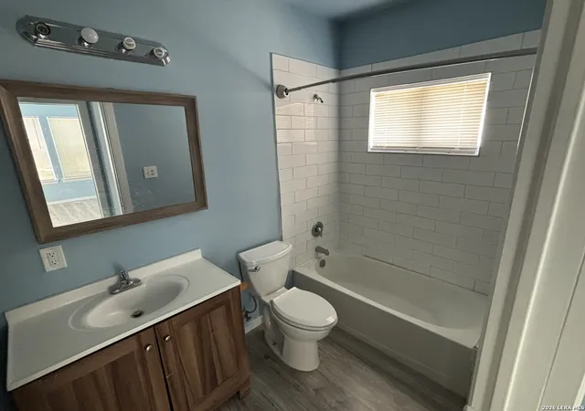 Photo 3 of Multi family home for sale at 803 W Lullwood Ave, San Antonio, TX 78212 | MLS# 2018390 | Listing updated on 2026-09-22