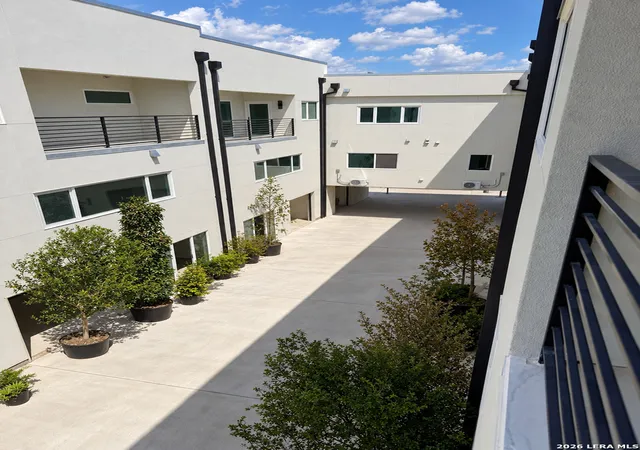 Photo 3 of Condo for sale at 2619 S Flores St #4, San Antonio, TX 78204 | MLS# 2018400 | Listing updated on 2026-09-22