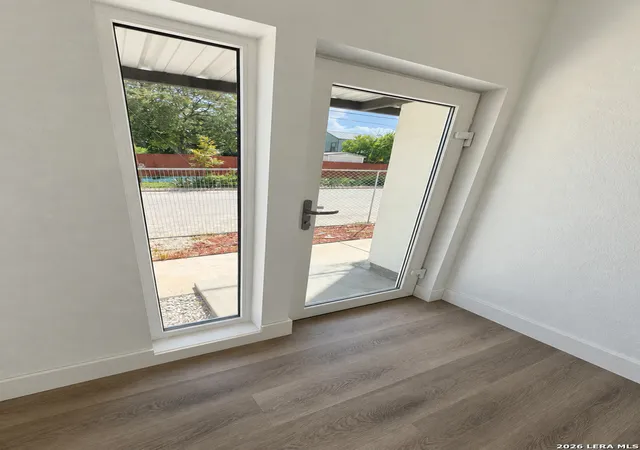 Photo 4 of Condo for sale at 2619 S Flores St #4, San Antonio, TX 78204 | MLS# 2018400 | Listing updated on 2026-09-22