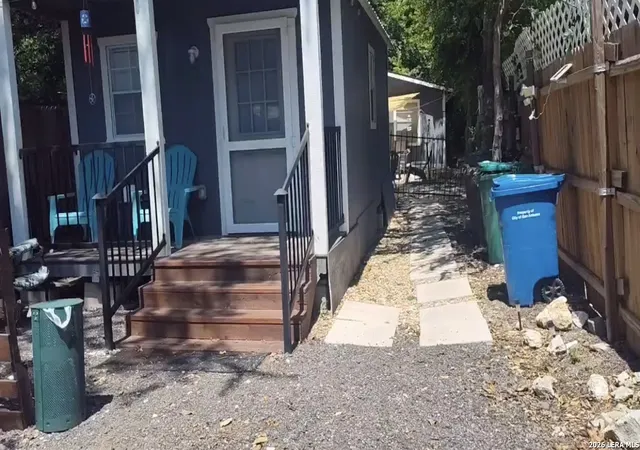 Land for sale at 1305 Vickers Ave, San Antonio, TX 78211 | MLS# 2018402
