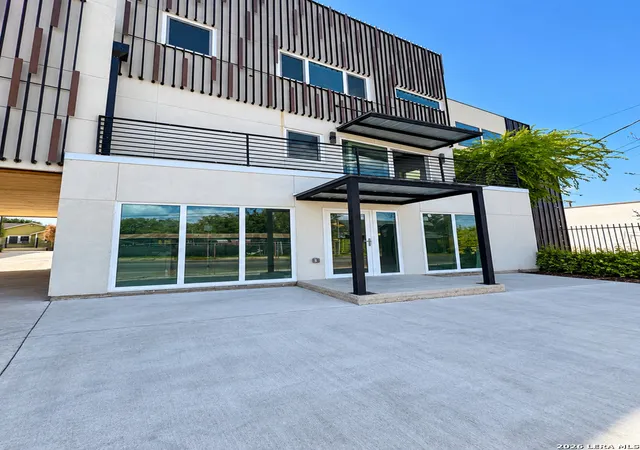 Photo 1 of Condo for sale at 2619 S Flores St #5, San Antonio, TX 78204 | MLS# 2018437 | Listing updated on 2026-09-22