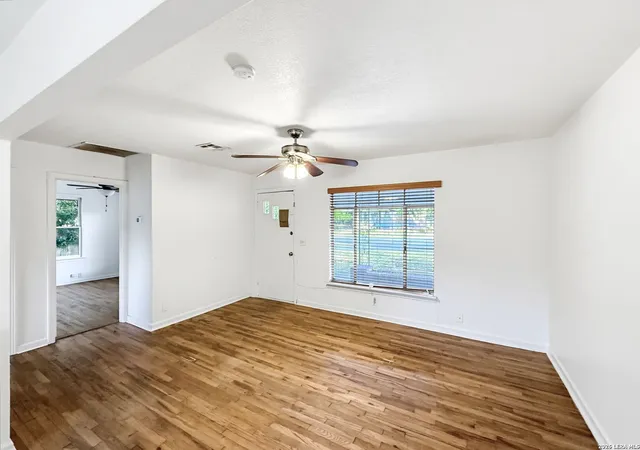 Photo 2 of Single family home for sale at 549 W Merriweather, New Braunfels, TX 78130 | MLS# 2018523 | Listing updated on 2026-09-22