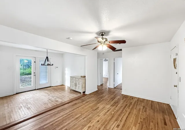 Photo 3 of Single family home for sale at 549 W Merriweather, New Braunfels, TX 78130 | MLS# 2018523 | Listing updated on 2026-09-22