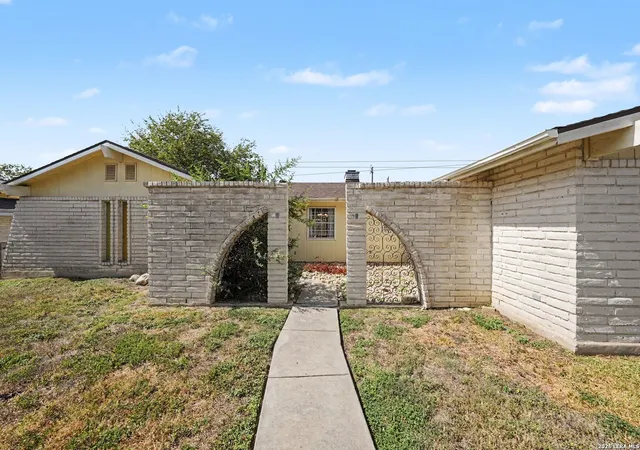 Photo 1 of Single family home for sale at 5002 Sierra Madre, San Antonio, TX 78233 | MLS# 2018525 | Listing updated on 2026-09-22