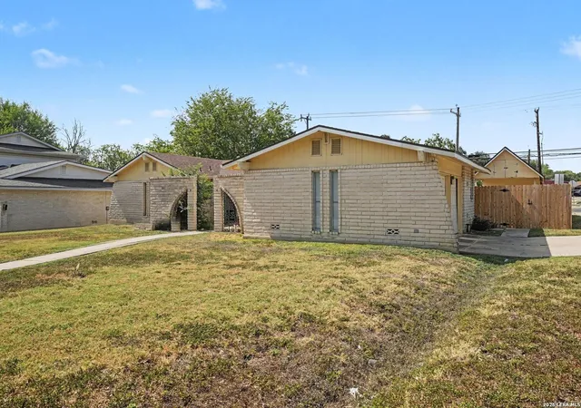 Photo 3 of Single family home for sale at 5002 Sierra Madre, San Antonio, TX 78233 | MLS# 2018525 | Listing updated on 2026-09-22