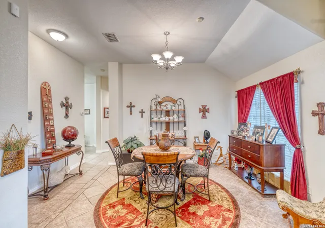 Photo 3 of Single family home for sale at 1 Cypress Cir, Uvalde, TX 78801 | MLS# 2018532 | Listing updated on 2026-09-22