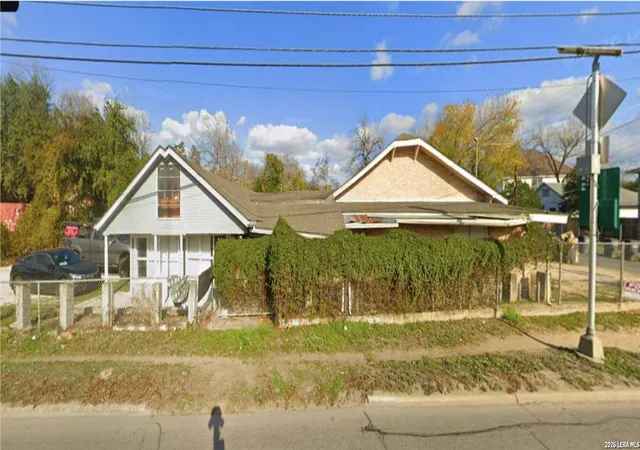 Photo 3 of Multi family home for sale at 429 Wharton St, San Antonio, TX 78210 | MLS# 2018540 | Listing updated on 2026-09-22