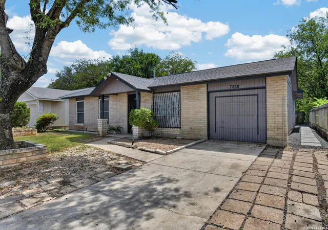 Photo 3 of Single family home for sale at 7238 Still Brk St, San Antonio, TX 78238 | MLS# 2018550 | Listing updated on 2026-09-23