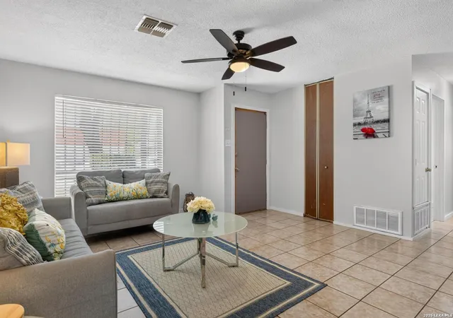 Photo 4 of Single family home for sale at 7238 Still Brk St, San Antonio, TX 78238 | MLS# 2018550 | Listing updated on 2026-09-23