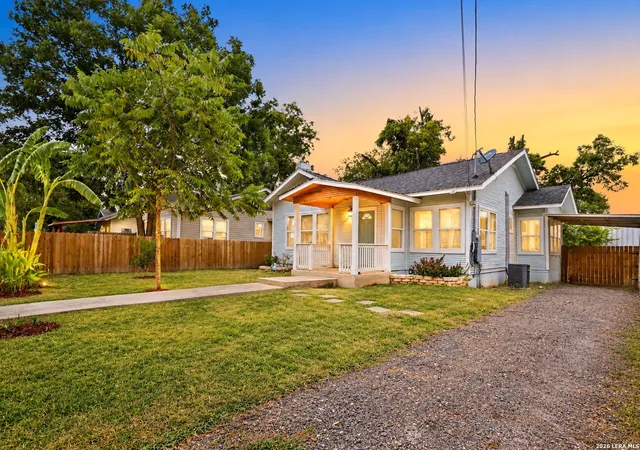 Photo 3 of Single family home for sale at 129 Jeffrey, San Antonio, TX 78201 | MLS# 2018568 | Listing updated on 2026-09-23
