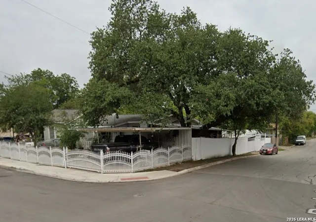 Photo 2 of Single family home for sale at 403 Viendo, San Antonio, TX 78201 | MLS# 2018576 | Listing updated on 2026-09-23