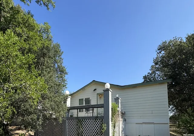 Photo 2 of Single family home for sale at 264 County Rd 5633, Castroville, TX 78009 | MLS# 2018606 | Listing updated on 2026-09-23