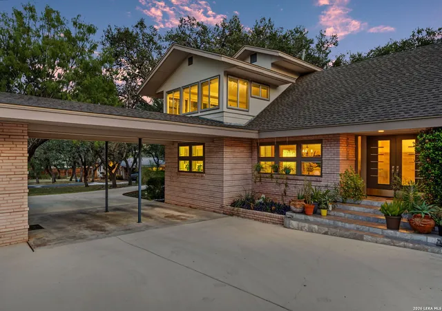 Photo 1 of Single family home for sale at 106 Mecca Dr, Hollywood Park, TX 78232 | MLS# 2019907 | Listing updated on 2026-10-28