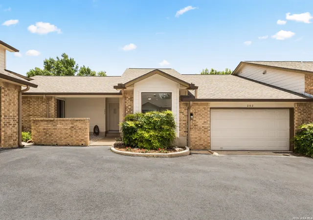 Photo 2 of Condo for sale at 655 N Loop 337 #202, New Braunfels, TX 78130 | MLS# 2021692 | Listing updated on 2026-10-21